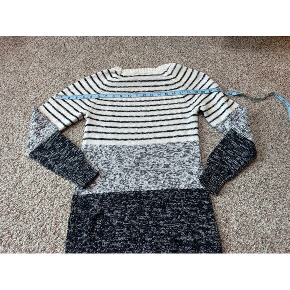 Roxy Sweater Dress, size women's Medium, Black, gray & cream soft sweater - Picture 5 of 10